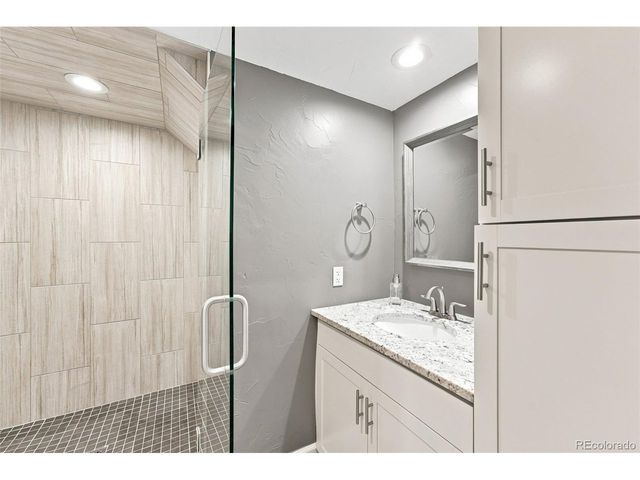 5466 Water Oak Cir, Castle Rock, CO 80108