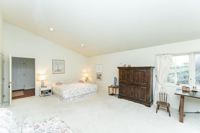 2011 Merrihills Drive SW, Rochester, MN 55902