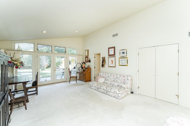 2011 Merrihills Drive SW, Rochester, MN 55902