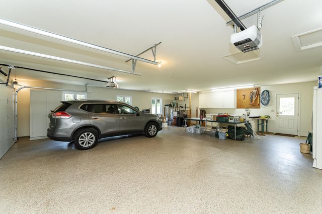 2011 Merrihills Drive SW, Rochester, MN 55902