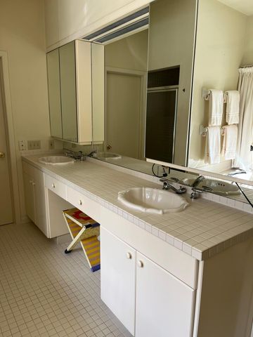 2011 Merrihills Drive SW, Rochester, MN 55902