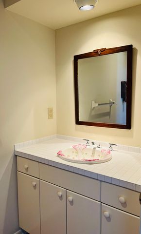 2011 Merrihills Drive SW, Rochester, MN 55902