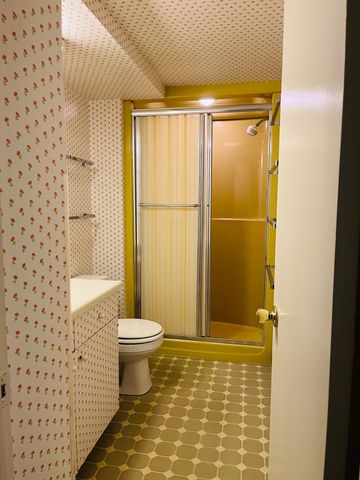 2011 Merrihills Drive SW, Rochester, MN 55902