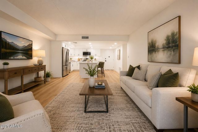 7920 E CAMELBACK Road 212, Scottsdale, AZ 85251