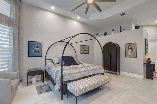 19211 N Creekshore Court, Boca Raton, FL 33498