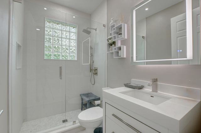 19211 N Creekshore Court, Boca Raton, FL 33498