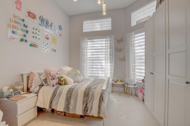 19211 N Creekshore Court, Boca Raton, FL 33498