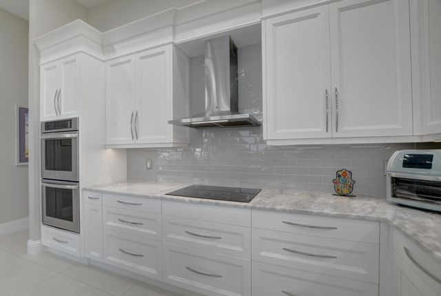 19211 N Creekshore Court, Boca Raton, FL 33498