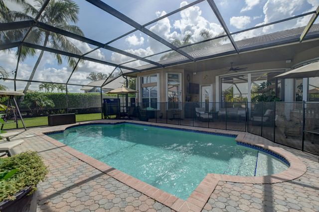 19211 N Creekshore Court, Boca Raton, FL 33498