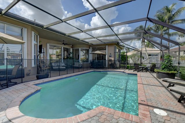 19211 N Creekshore Court, Boca Raton, FL 33498