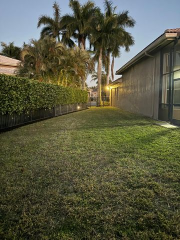 19211 N Creekshore Court, Boca Raton, FL 33498