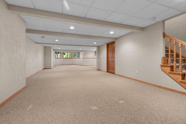 841 WHISPER FALLS LANE, Menasha, WI 54952