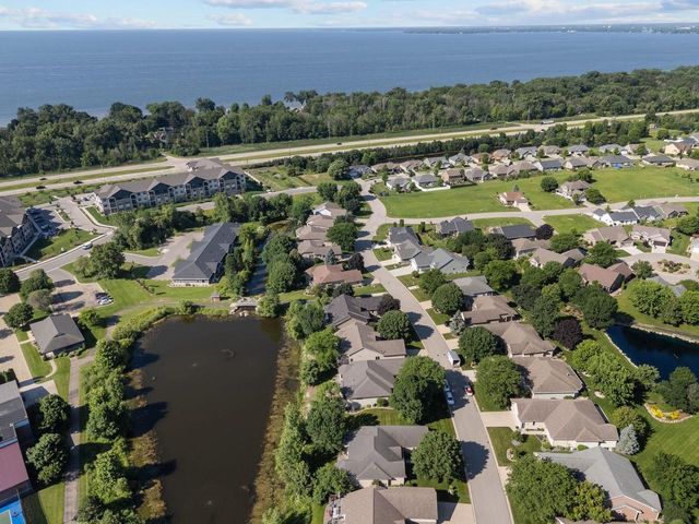 841 WHISPER FALLS LANE, Menasha, WI 54952