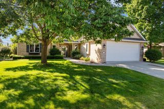 841 WHISPER FALLS LANE, Menasha, WI 54952