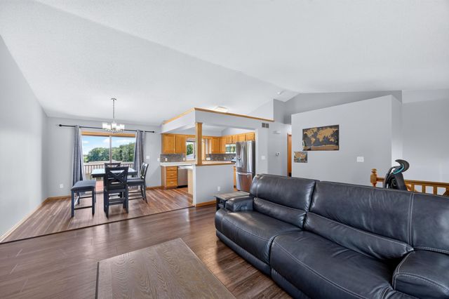 4639 Manor Park Drive NW, Rochester, MN 55901