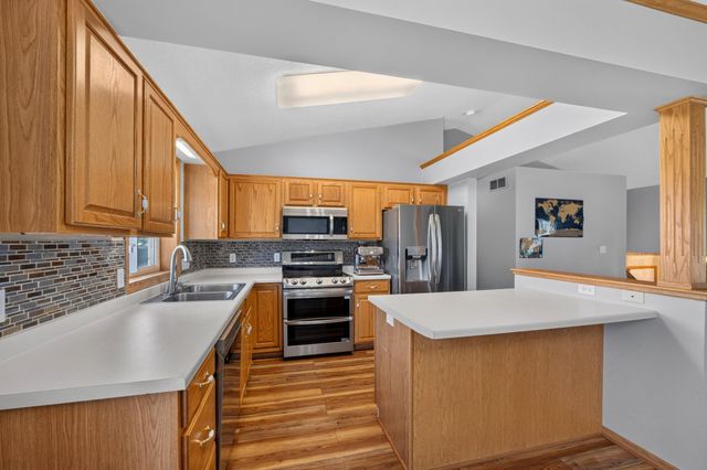 4639 Manor Park Drive NW, Rochester, MN 55901