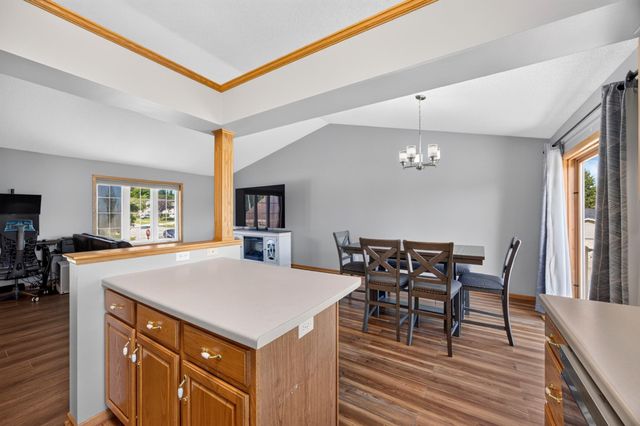 4639 Manor Park Drive NW, Rochester, MN 55901