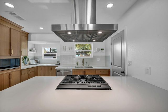 1701 Alabama Ave, West Sacramento, CA 95691