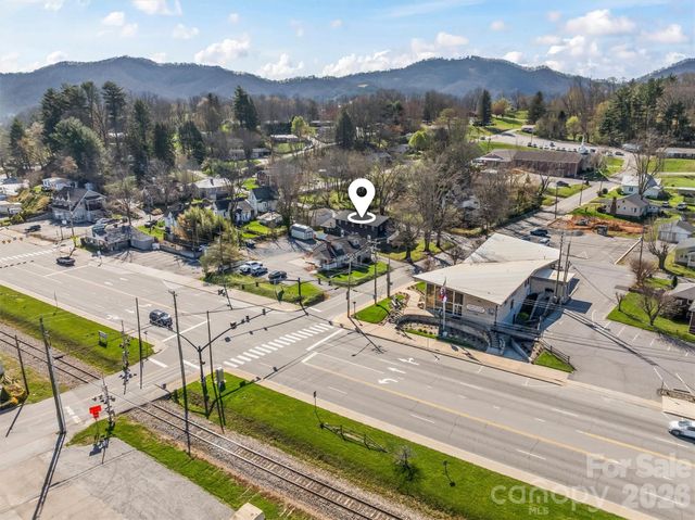 71 Maple Street, Clyde, NC 28721