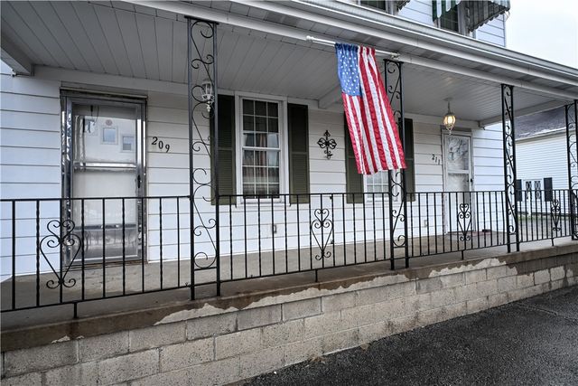 209 211 Water St, Fayette City, PA 15438