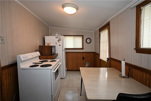 209 211 Water St, Fayette City, PA 15438