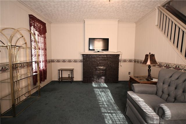 209 211 Water St, Fayette City, PA 15438