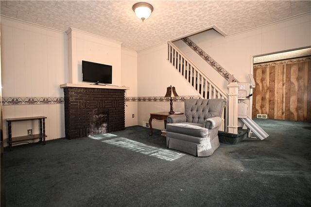 209 211 Water St, Fayette City, PA 15438