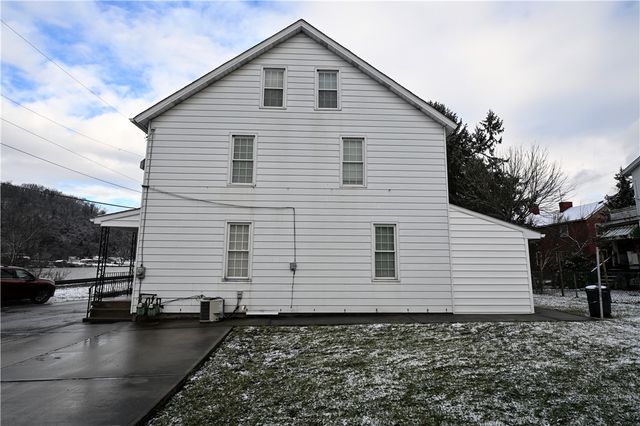 209 211 Water St, Fayette City, PA 15438