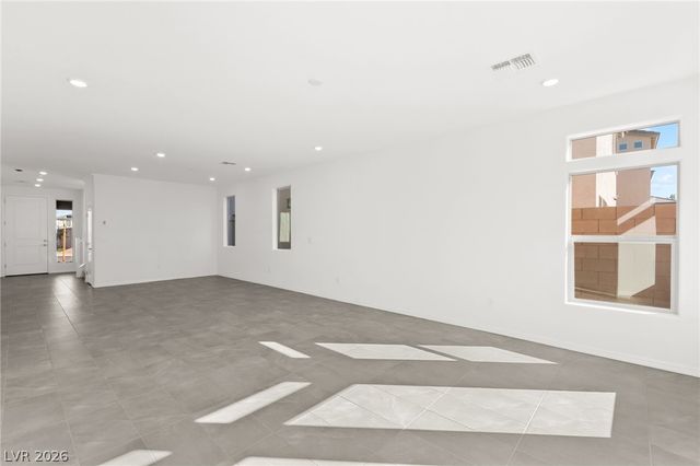 7443 Legacy Point Street, Las Vegas, NV 89113