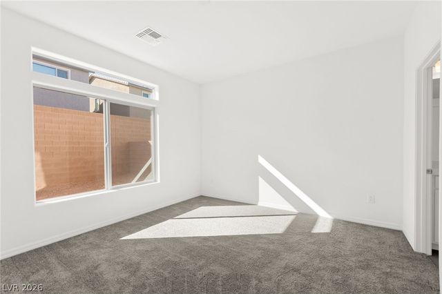 7443 Legacy Point Street, Las Vegas, NV 89113