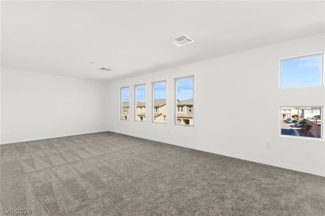 7443 Legacy Point Street, Las Vegas, NV 89113