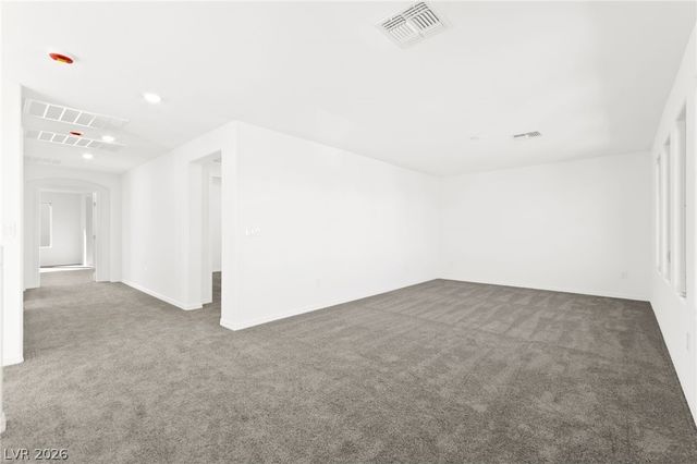 7443 Legacy Point Street, Las Vegas, NV 89113