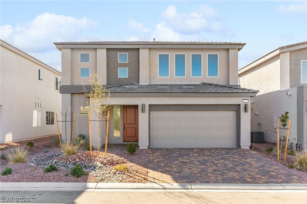 7443 Legacy Point Street, Las Vegas, NV 89113