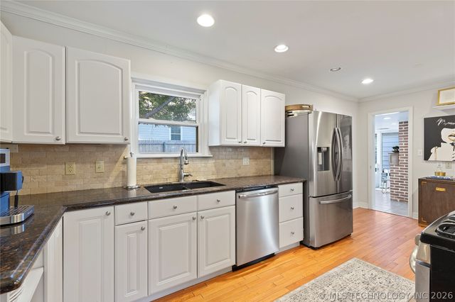 3651 S Utica Avenue, Tulsa, OK 74105