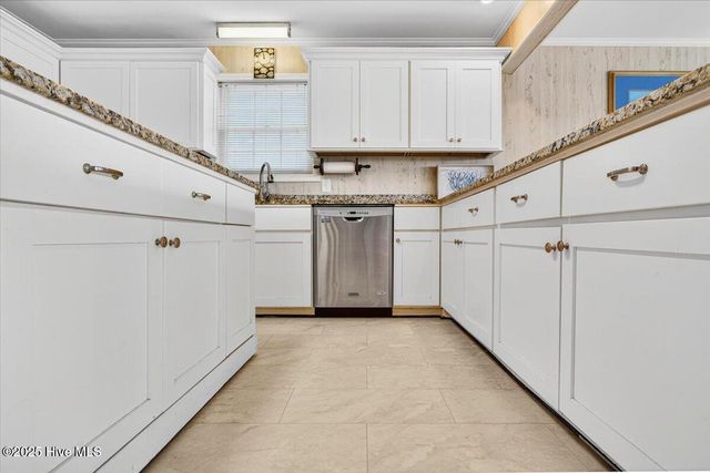 327 E First Street, Ocean Isle Beach, NC 28469