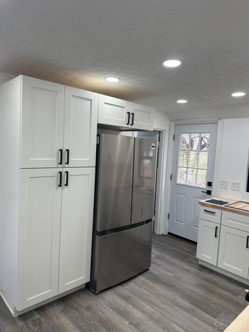 3209 Seneca Street, Middletown, OH 45044