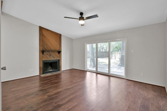 21 Gambrel Oak Place, The Woodlands, TX 77380