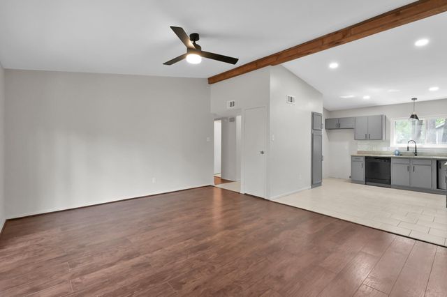 21 Gambrel Oak Place, The Woodlands, TX 77380