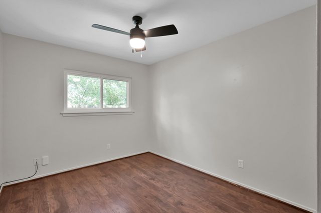 21 Gambrel Oak Place, The Woodlands, TX 77380