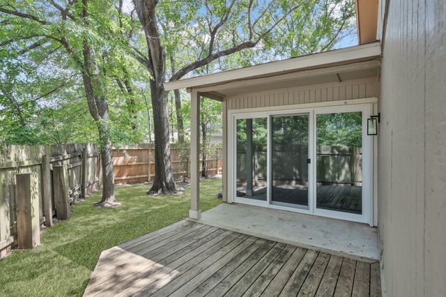 21 Gambrel Oak Place, The Woodlands, TX 77380