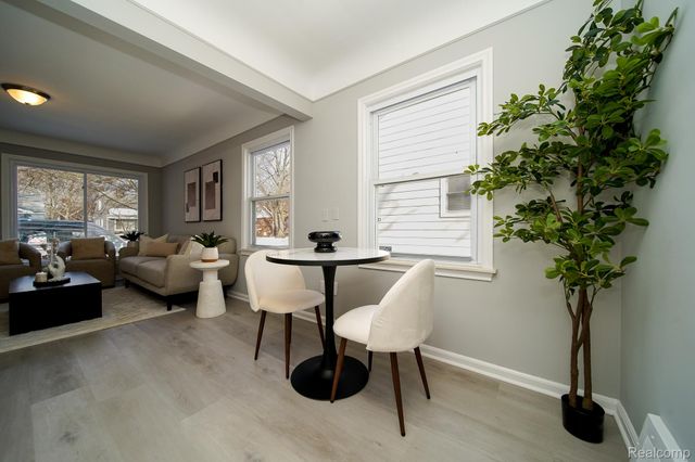 750 E Hayes Avenue, Hazel Park, MI 48030