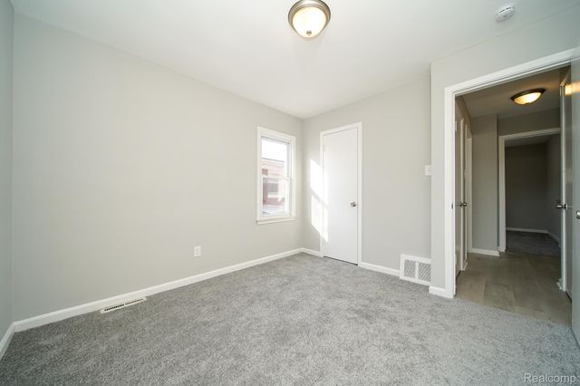 750 E Hayes Avenue, Hazel Park, MI 48030