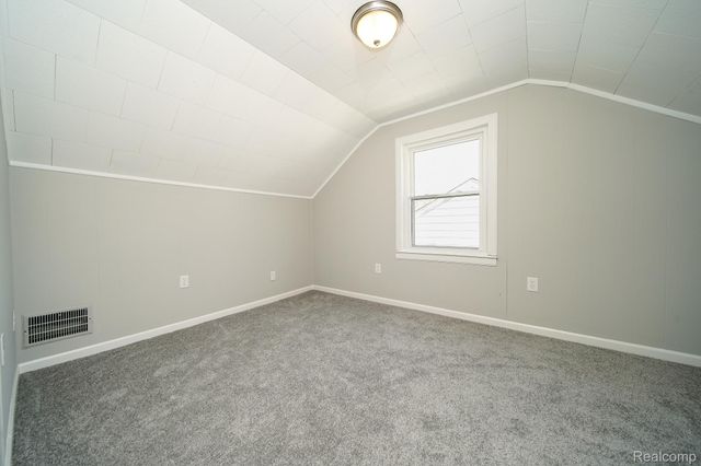 750 E Hayes Avenue, Hazel Park, MI 48030