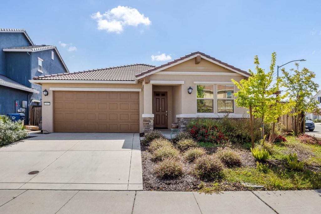 12677 Quantum Way, Rancho Cordova, CA 95742