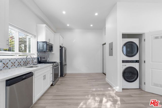 12233 Killion Street, Valley Village, CA 91607