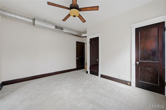 5921 S Kingshighway Boulevard, St Louis, MO 63109