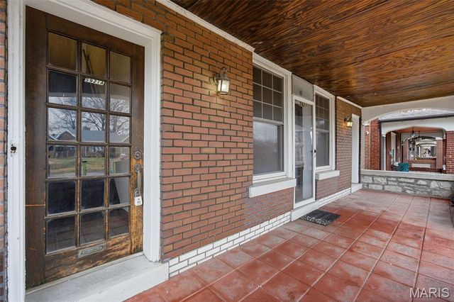 5921 S Kingshighway Boulevard, St Louis, MO 63109