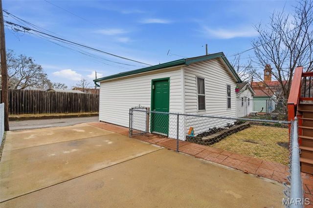 5921 S Kingshighway Boulevard, St Louis, MO 63109