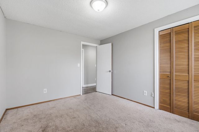 1650 E Swallow Street, Springfield, MO 65804