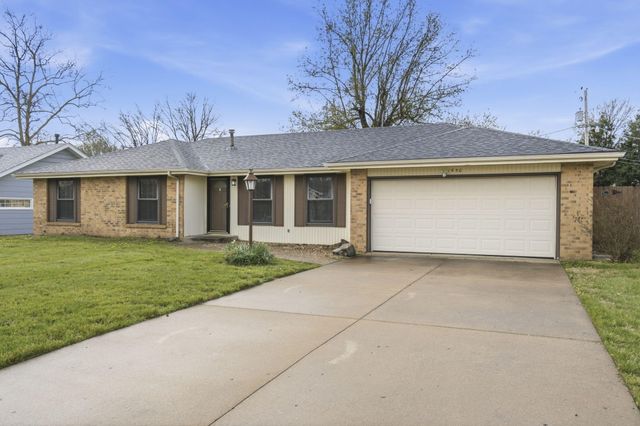 1650 E Swallow Street, Springfield, MO 65804